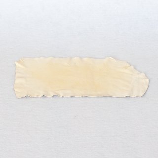 S&auml;misch gegerbte Lederstreifen L&auml;nge: ca. 70 cm, Breite: ca. 12 - 15 cm